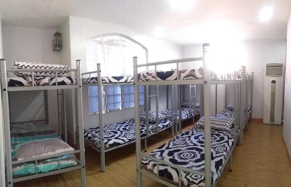 Mang Ben Dormitory Quezon City Kültér fotó