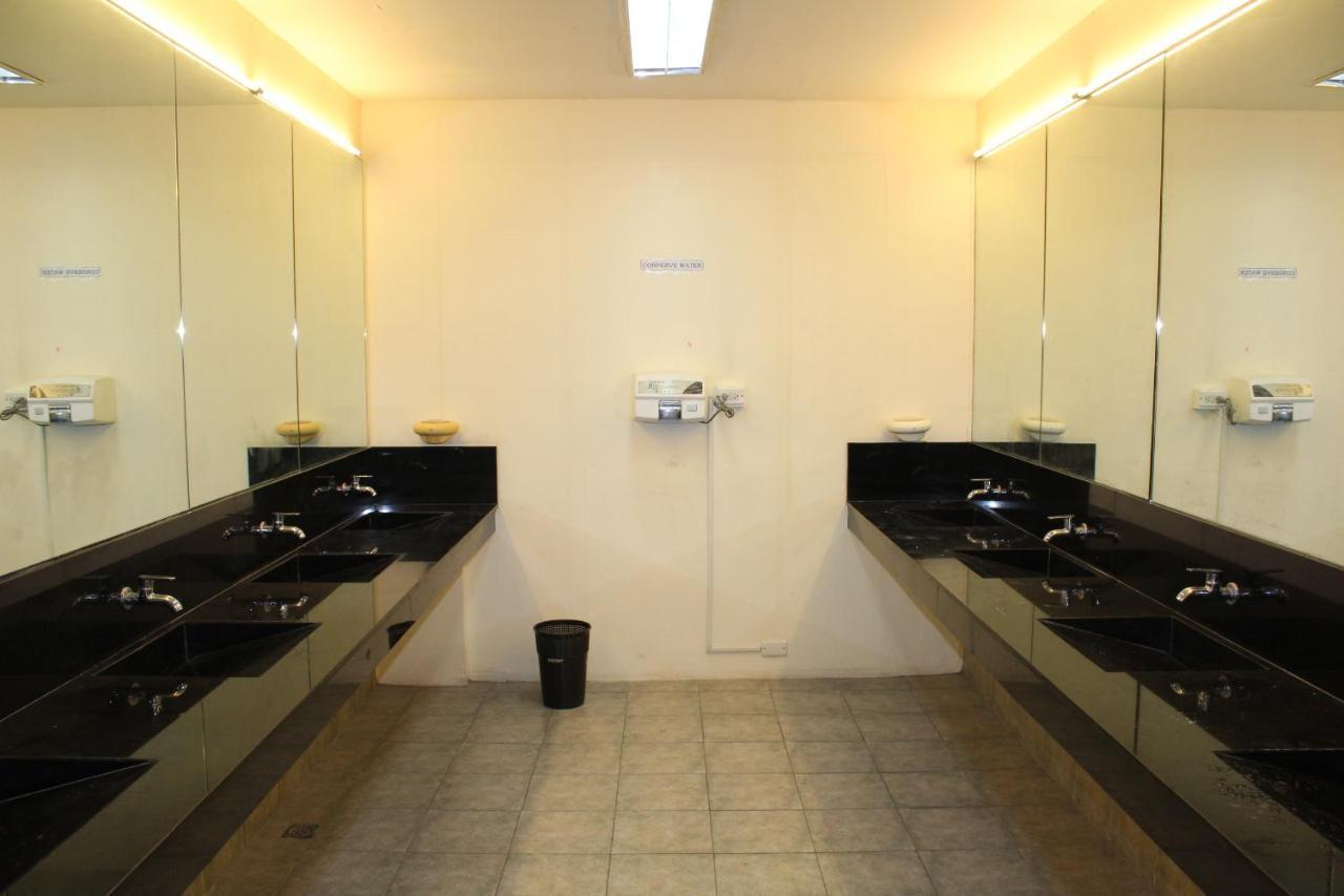 Mang Ben Dormitory Quezon City Kültér fotó